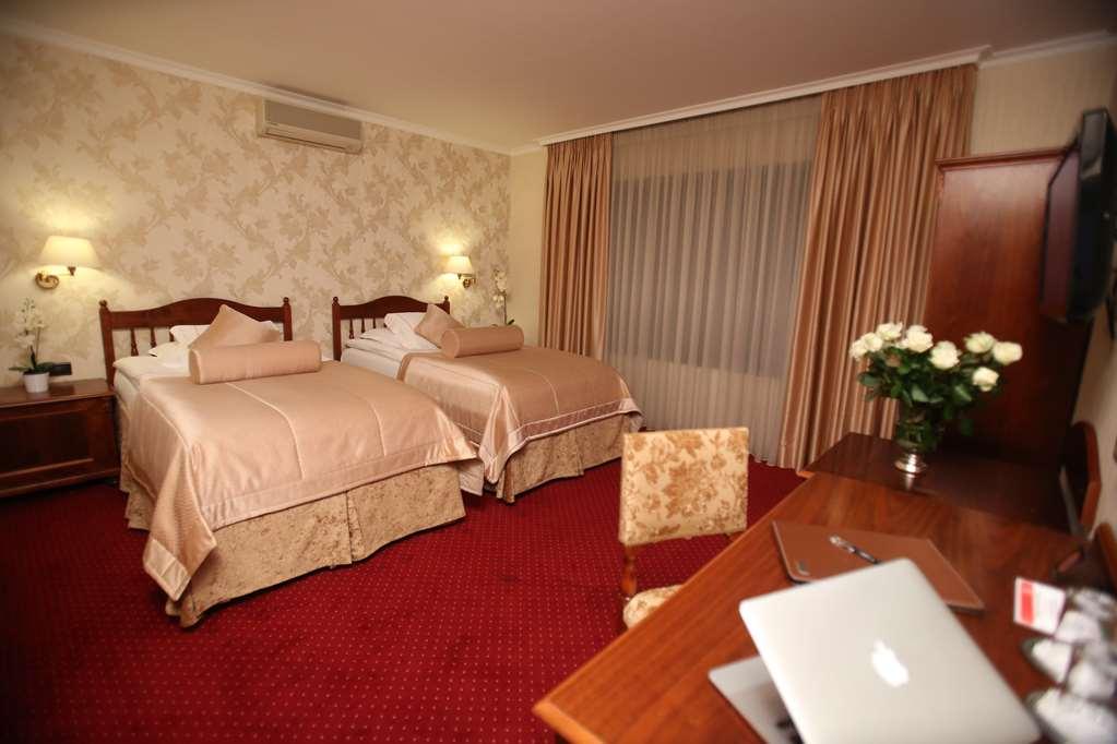 Grand Hotel & Spa Tirana Room photo